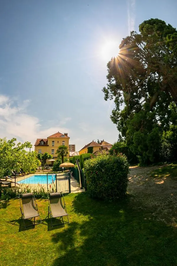 ***  Hotel Des Dauphins Bourgoin-Jallieu France