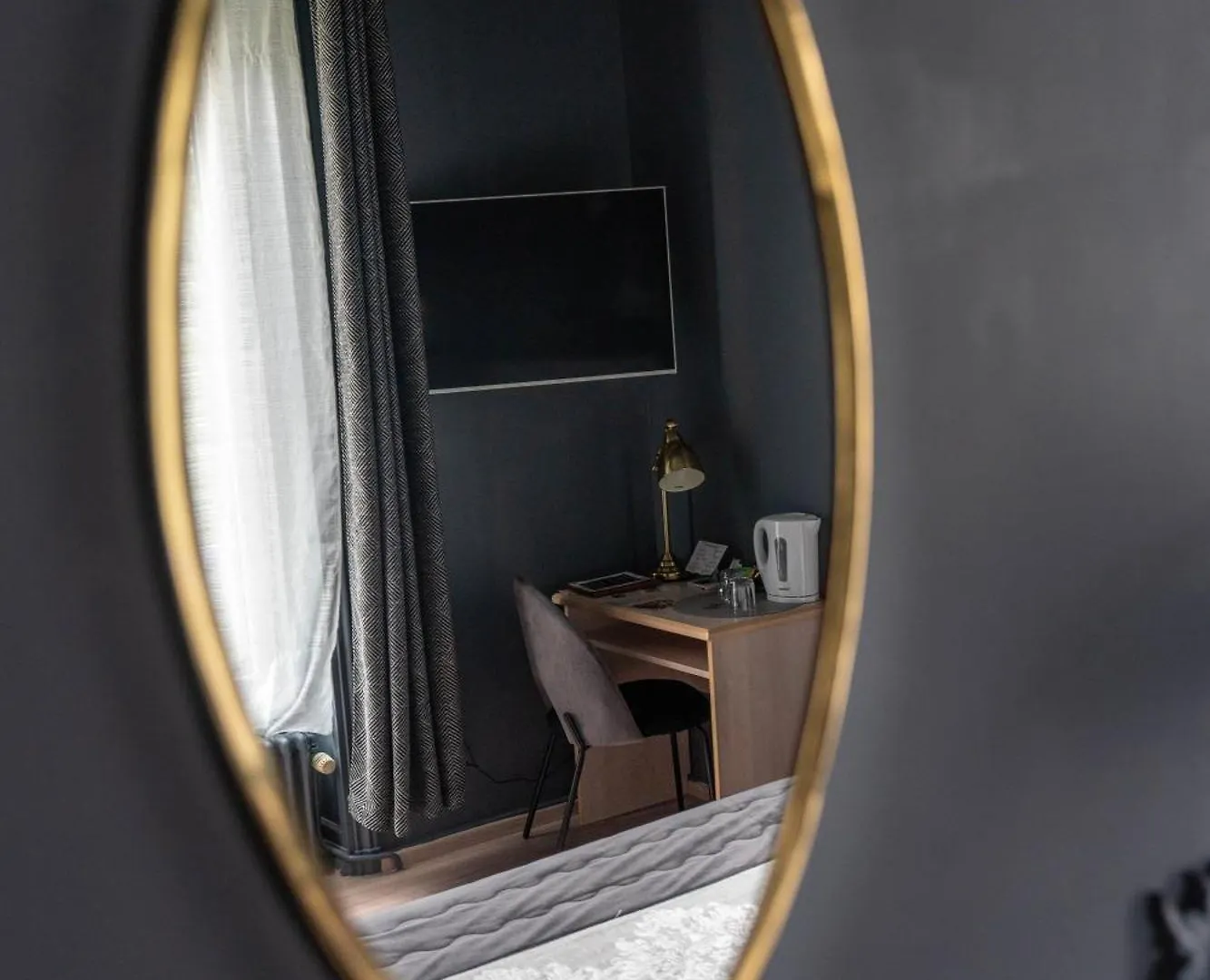 Hotel Des Dauphins Bourgoin-Jallieu