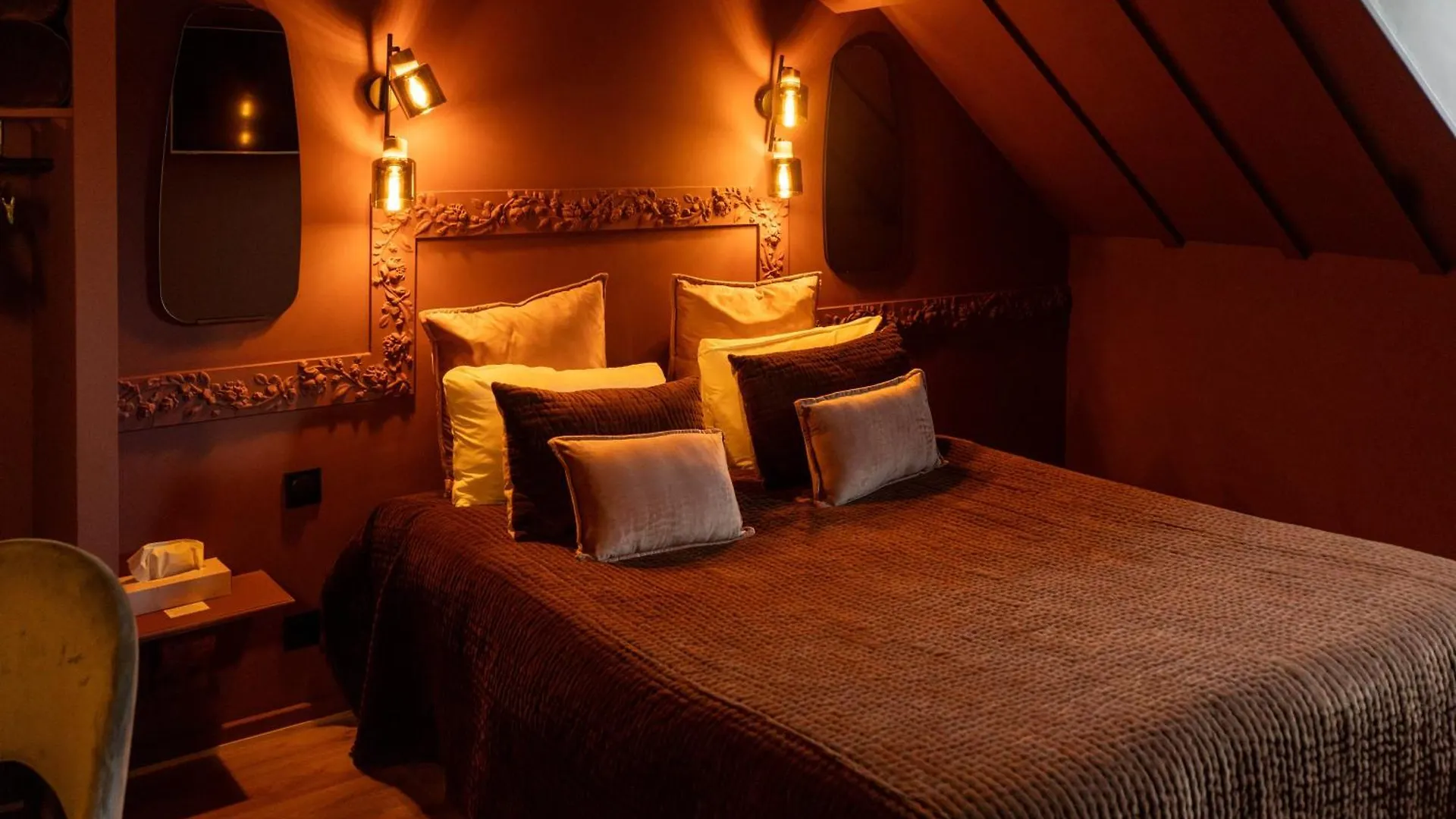 Hotel Des Dauphins Bourgoin-Jallieu